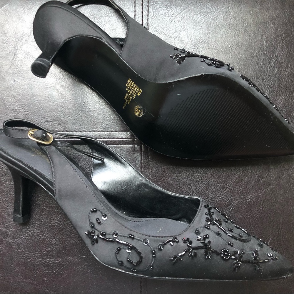 Ladies dress heels black beaded